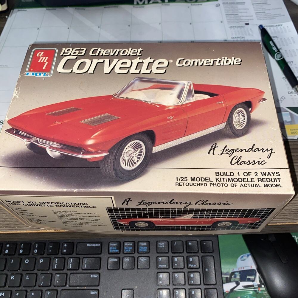 ertl amt 1963 chevrolet corvette 1 25 model paint not included